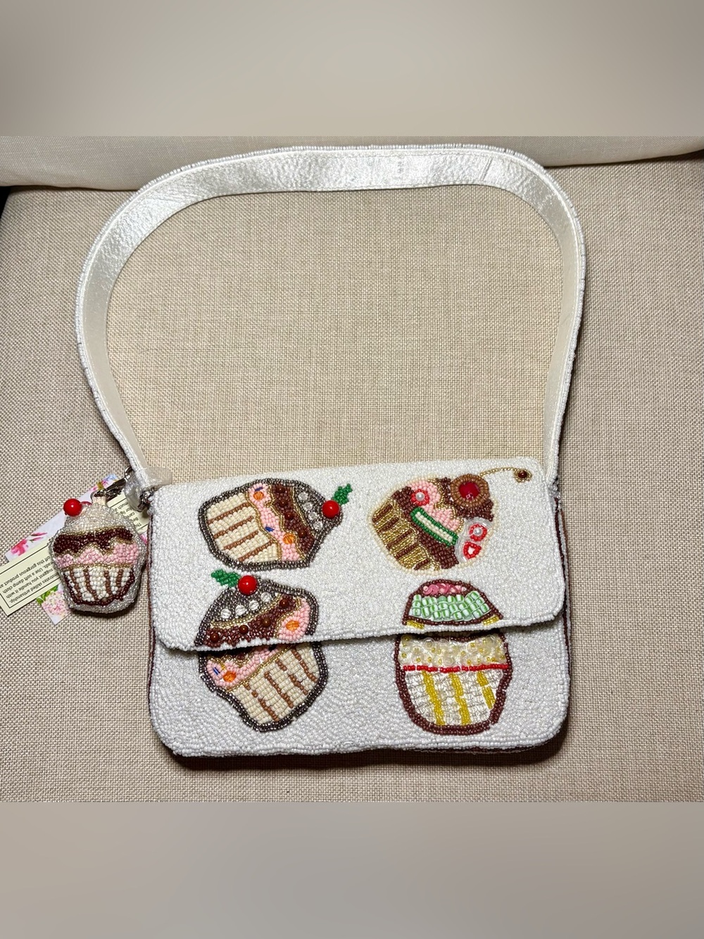 White Beaded Cupcake Shoulder Bag